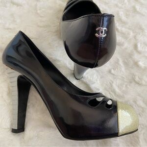 Chanel Patent Leather Two Tone CC Logo Platform Heels Pumps